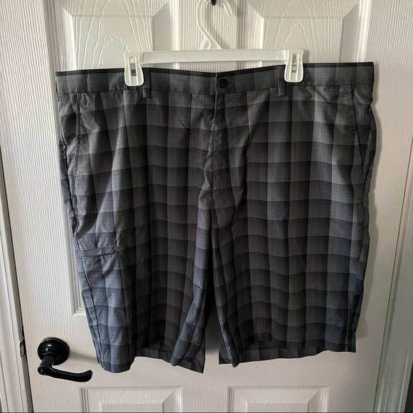 Grand Slam Performance Men’s Plaid Gray Black Golf Shorts Size 42 - Picture 1 of 8